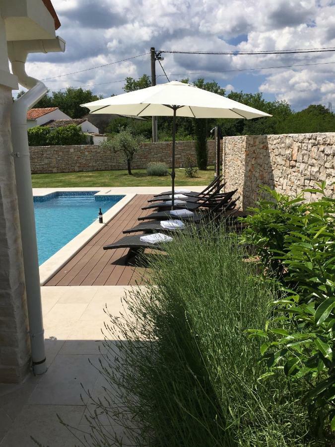 Villa Blanca With A Heated Private Pool Ruzici  Extérieur photo